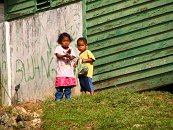 Všude byla spousta dětí.