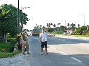 Další stopování ale už vůbec nešlo tak jak jsme si představovali. V Ipohu jsme se vyloženě zamotali, pořádně jsme ani nevěděli, jestli stopujeme na správné straně cesty, no prostě bezmoc:)